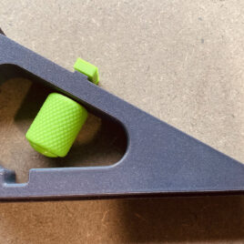 Angled guide rail attachment